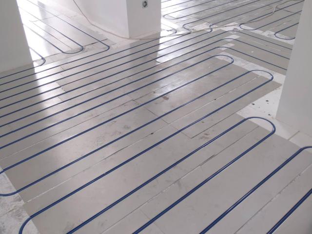 Sausos šildomos grindys