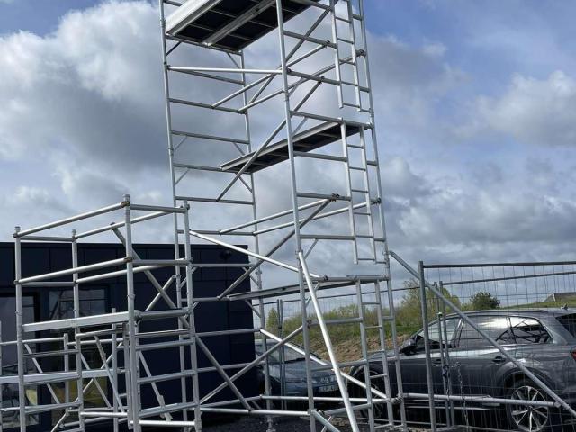 Statybiniai aliuminio bokšteliai – iš sandėlio