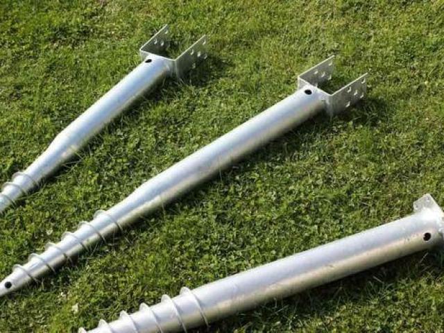 Sraigtiniai poliai įvairių dydžių / Montavimas visoje Lietuvoje