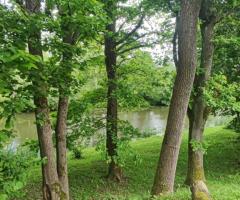 PARDUODAMAS SKLYPAS SU 4 BUTŲ NAMO PROJEKTU KLAIPĖDOJE, RAMIOJE VIETOJE PRIE DANĖS UPĖS