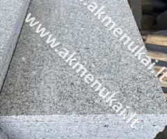 Laiptai iš granito ir bazalto