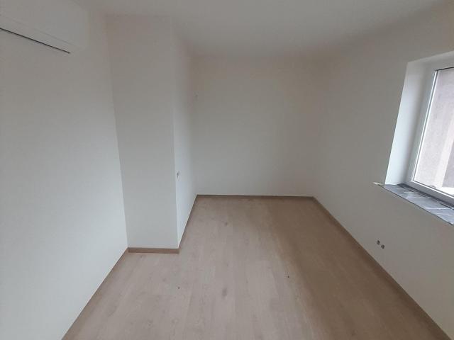 Šventojoje parduodamas 3 kambarių 55 kv.m. Butas Mokyklos g.