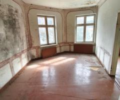 Parduodami du butai vienas šalia kito kurių bendras plotas 81,06 kv.m. Bokštų g.