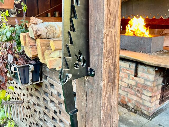 rankinė malkų skaldyklė