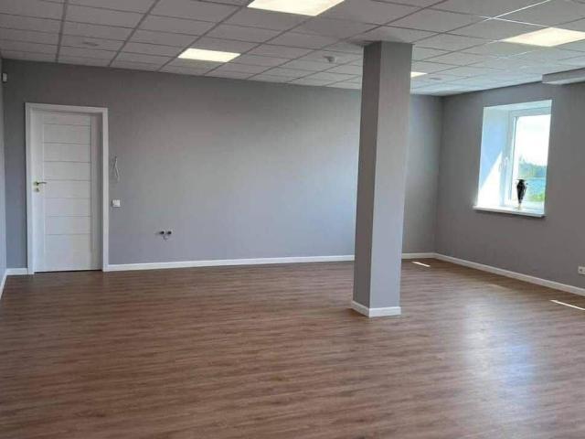 Gargžduose Gamyklos g. Nuomojamos 52 kv.m, patalpos