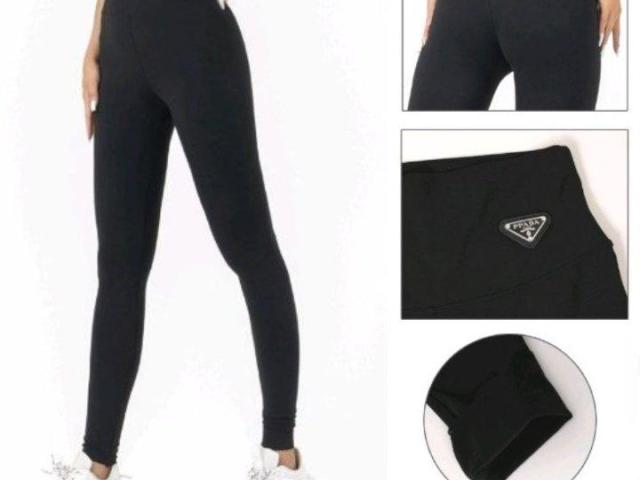 Juodos Alina  tamprės aukštu liemeniu – stilius ir komfortas viename