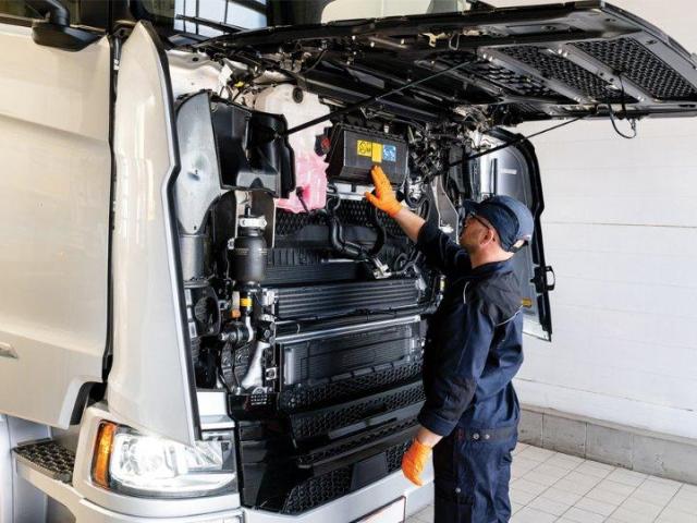 Sunkvežimių, puspriekabių autošaltkalvis Olandijoje!