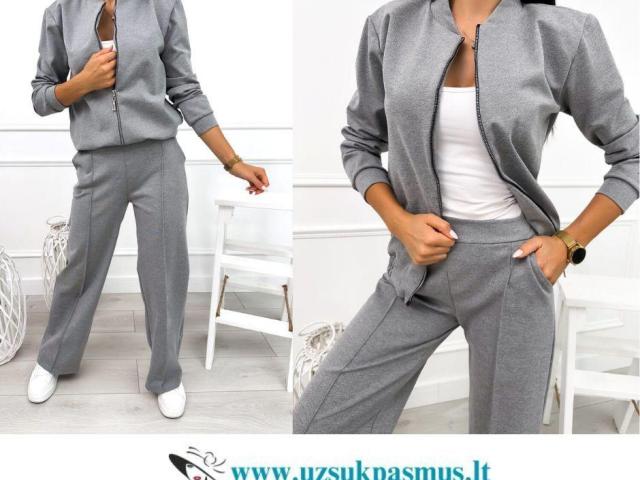 Kostiumai su kelnėmis