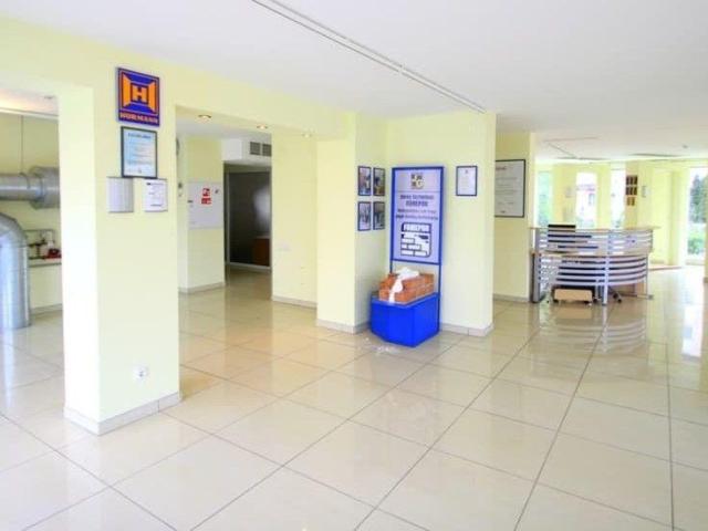 Verslui pritaikytos administracinės patalpos